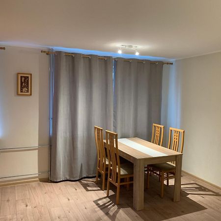 Dikol Two-Room Apartment-Self Check-In & Free Parking Near City Center Таллин Экстерьер фото