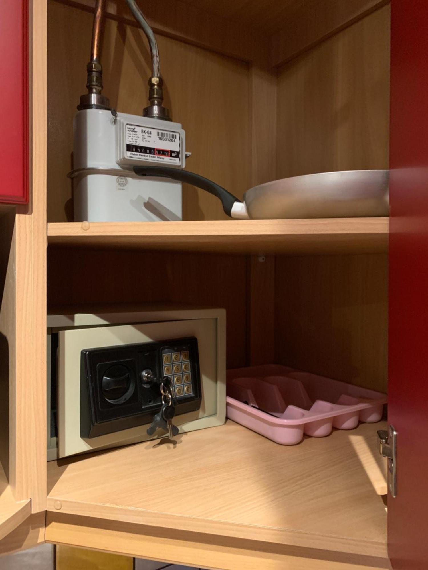 Dikol Two-Room Apartment-Self Check-In & Free Parking Near City Center Таллин Экстерьер фото