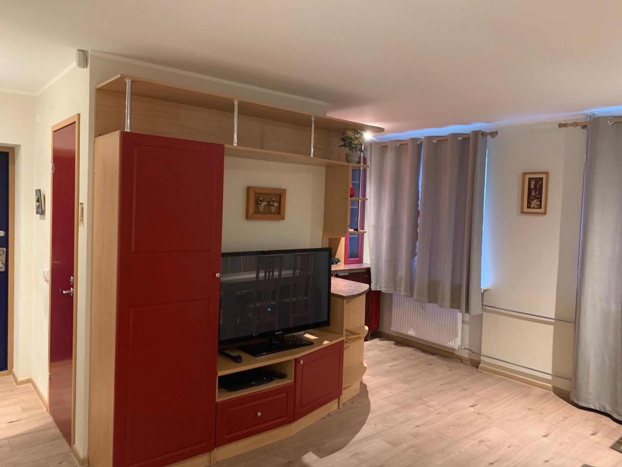 Dikol Two-Room Apartment-Self Check-In & Free Parking Near City Center Таллин Экстерьер фото